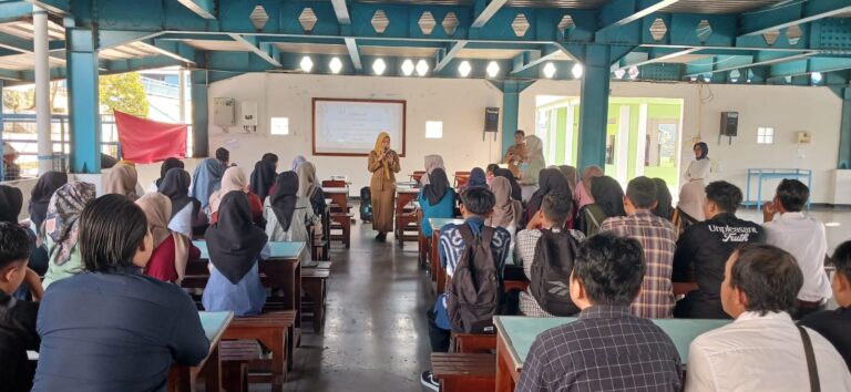 BIDANG KETENAGAKERJAAN DPPTK NGAWI GELAR PEMBEKALAN PESERTA PELATIHAN PEMAGANGAN KERJA
